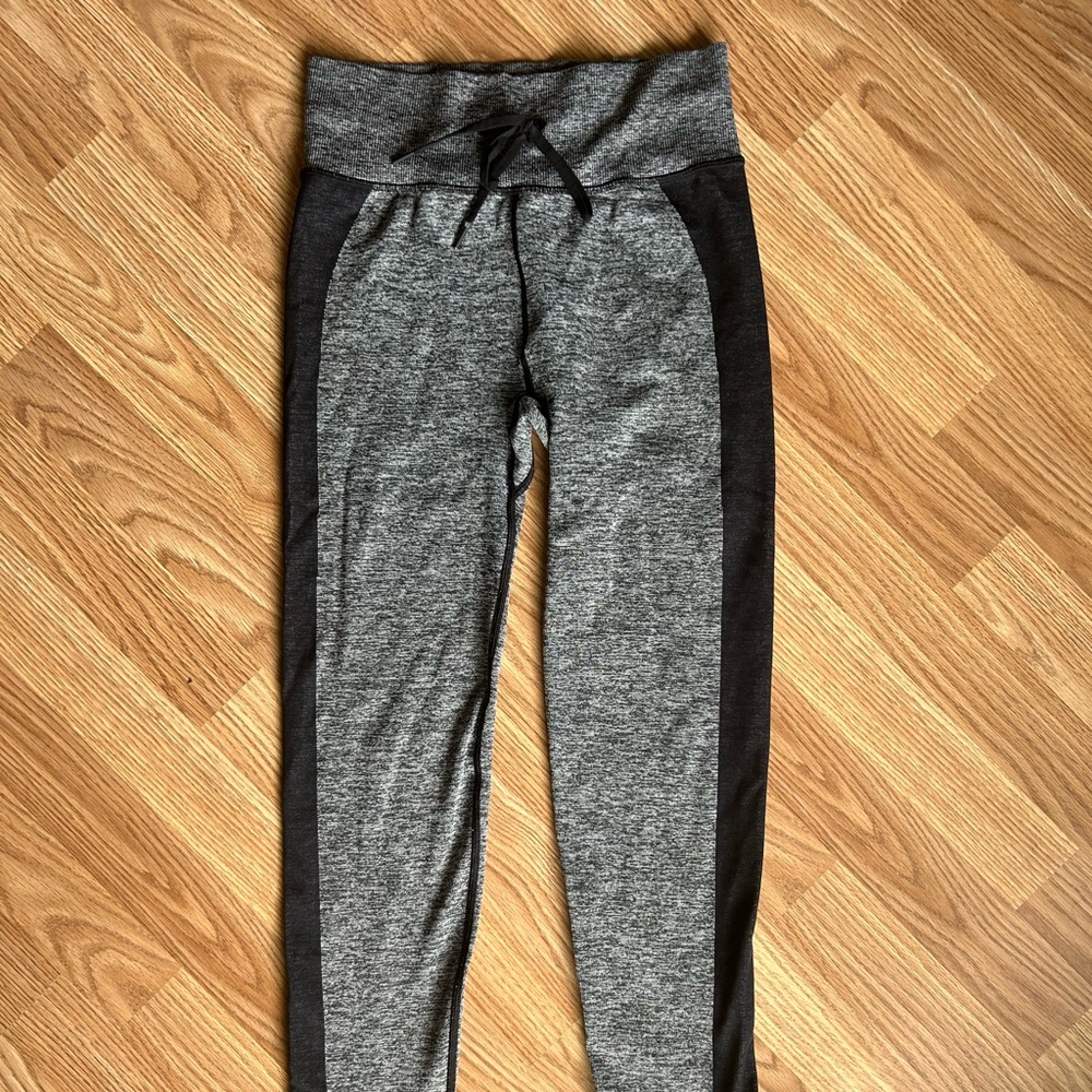 Victoria’s Secret Pink Active Ultimate drawstring Leggings Size M